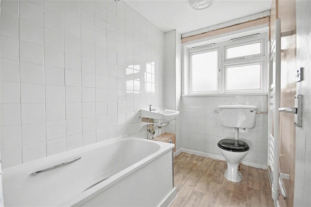 Apartment in Taunton - View 5