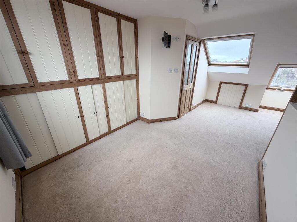 Apartment in Dorchester - View 4