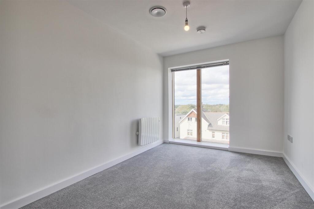 Apartment in Cambridge - View 5