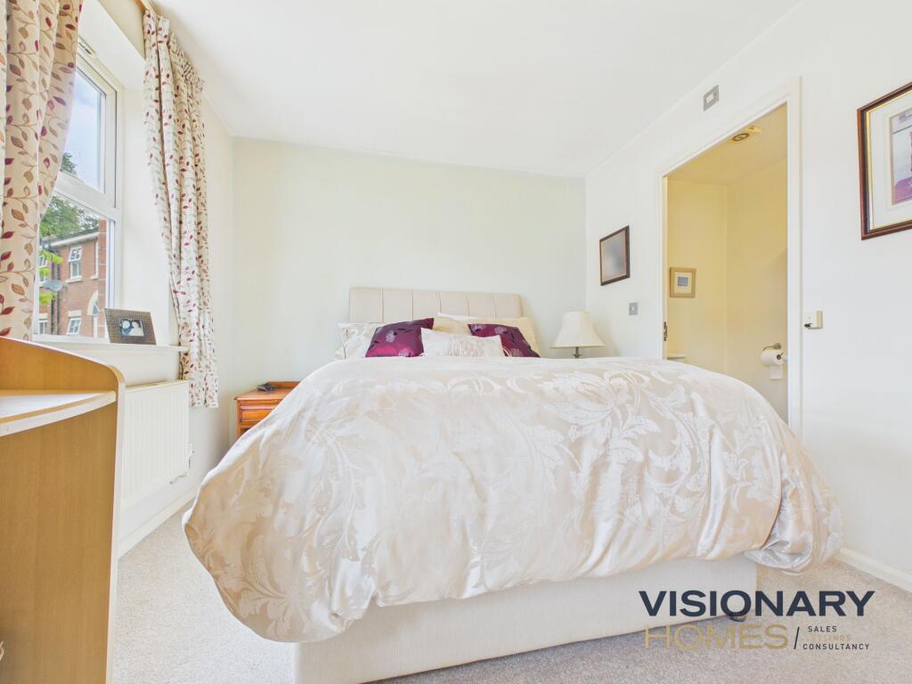 House in Lichfield, Burntwood - View 3