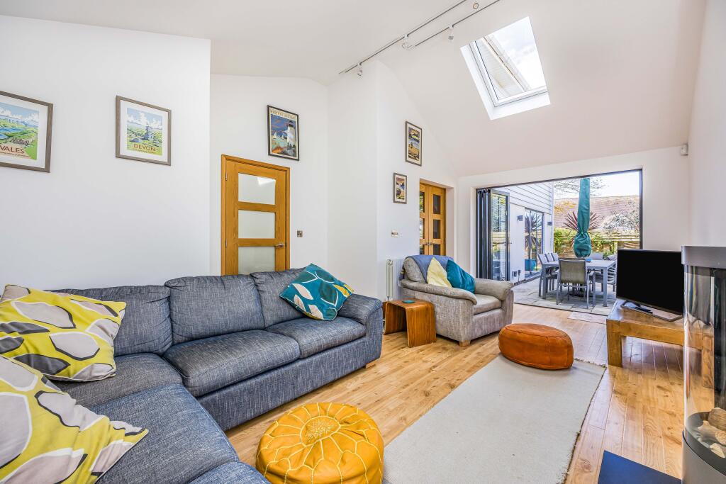 Compass House, West Wittering nr beach photo 3