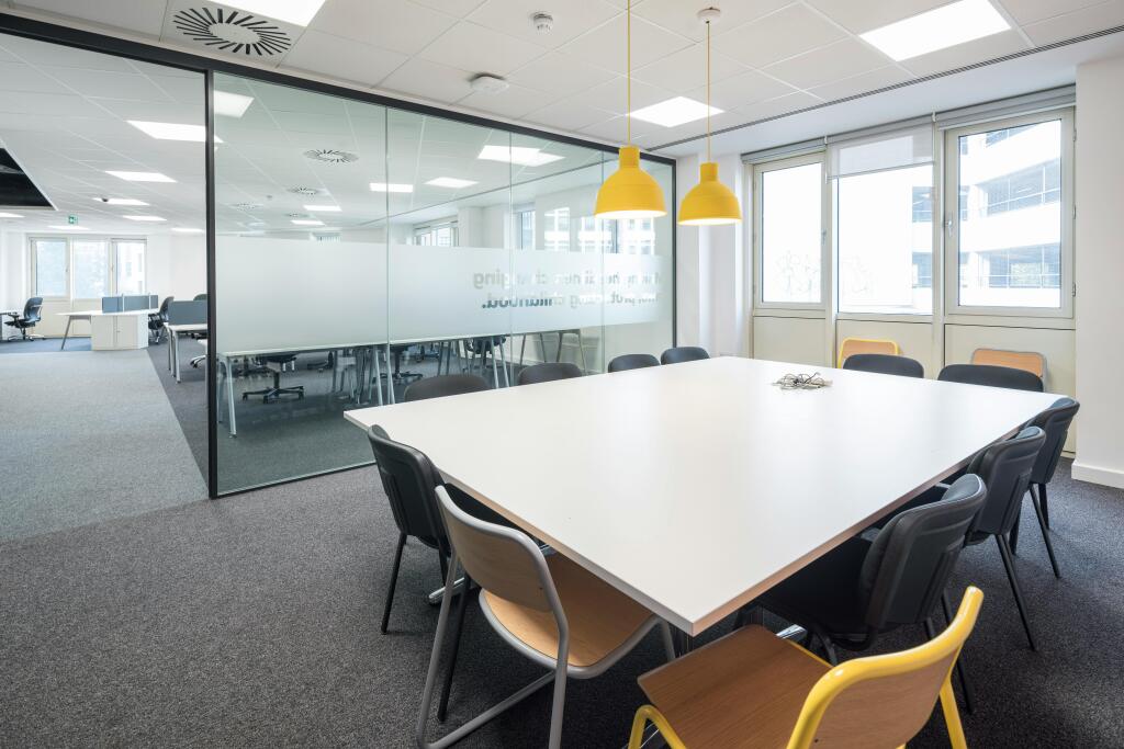 WESTON HOUSE CURTAIN ROAD 38.jpg