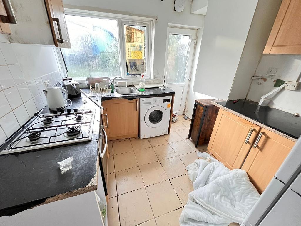 House in Birmingham, West Midlands - View 3