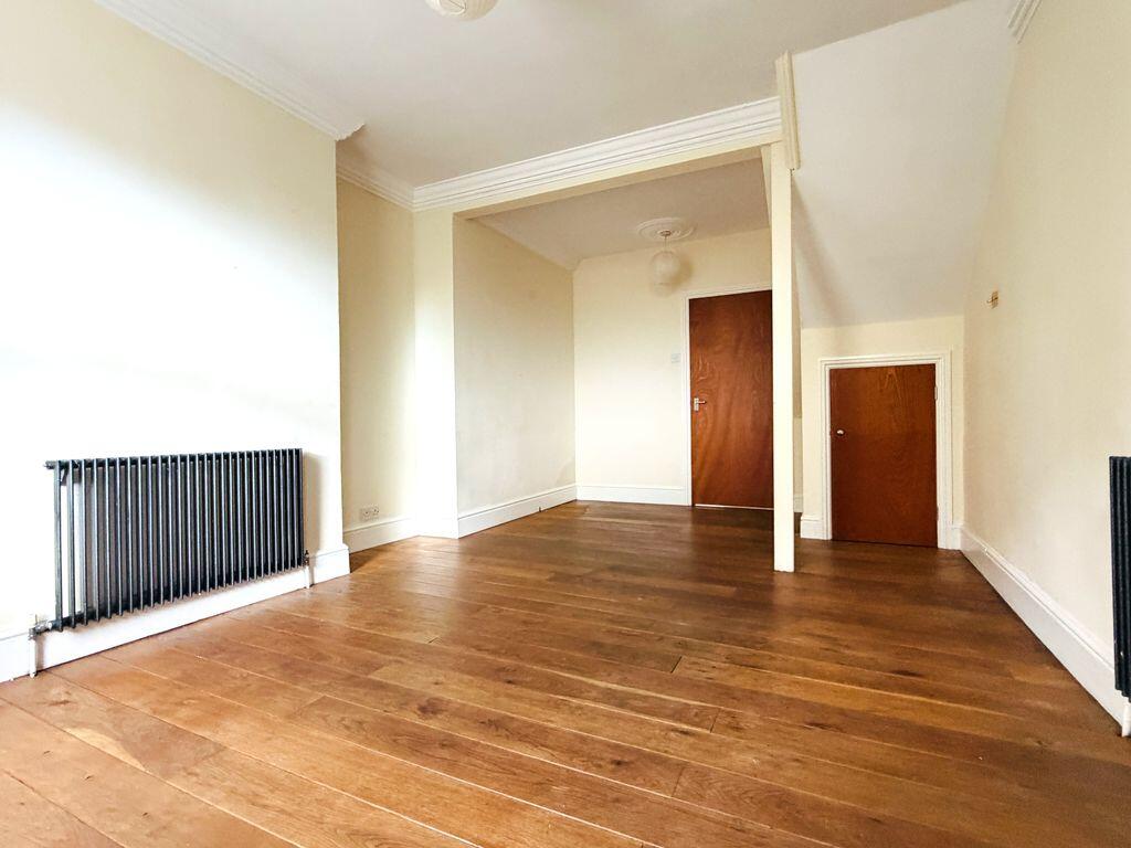 House in York - View 3