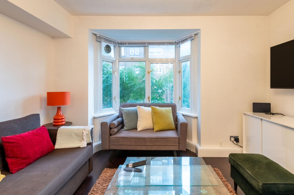 Apartment in London, Elephant and Castle - View 5