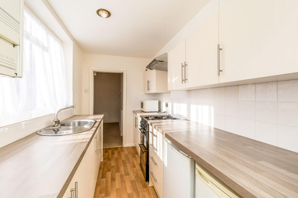 House in Stony Stratford, City of Milton Keynes - More