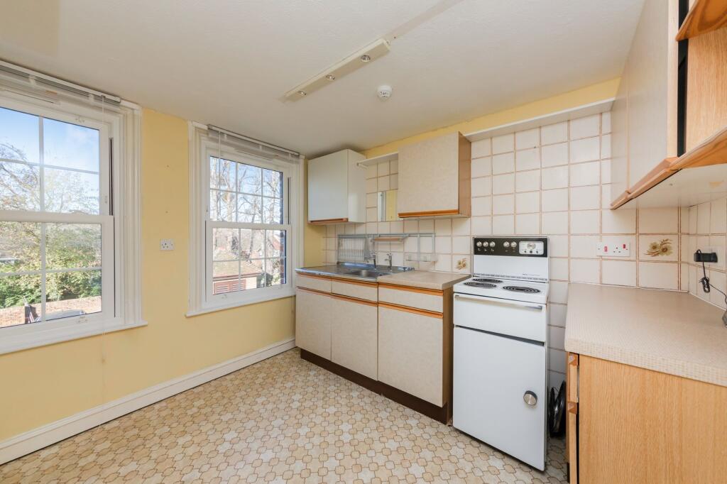 Delves Close, Ringmer, BN8 photo 5