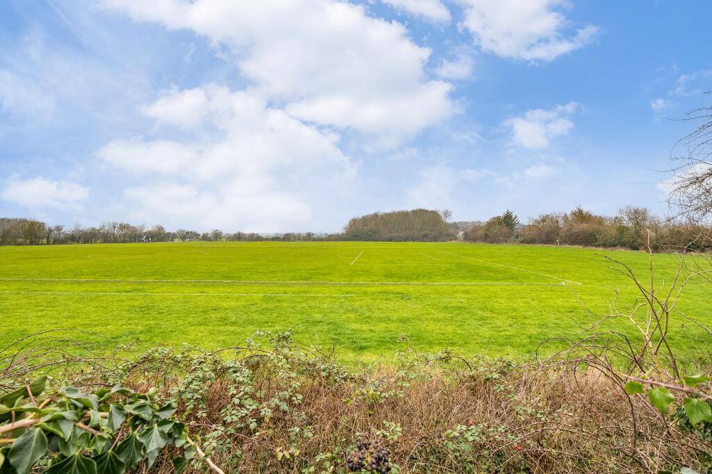 Home Close, Houghton Conquest, MK45 photo 2
