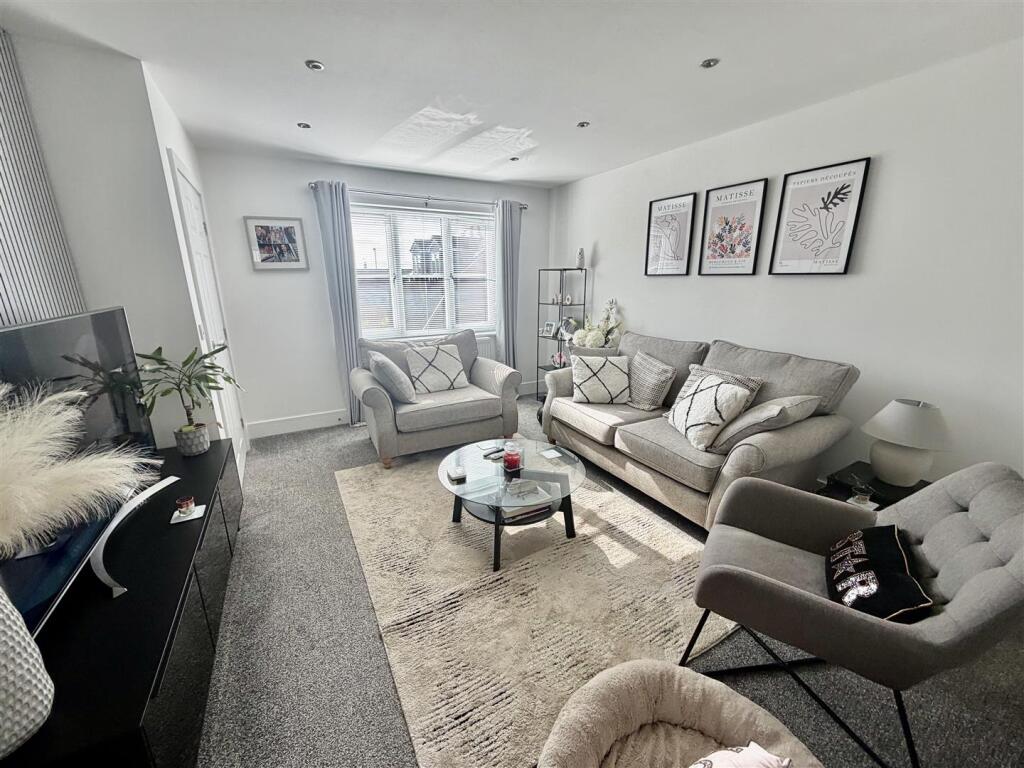 House in Sunderland, Mount Pleasant - View 4