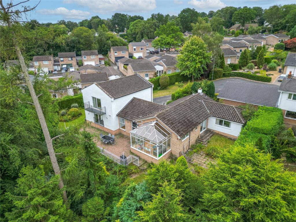 5-bed detached on Stairfoot View, Leeds, West Yorkshire, £765,000