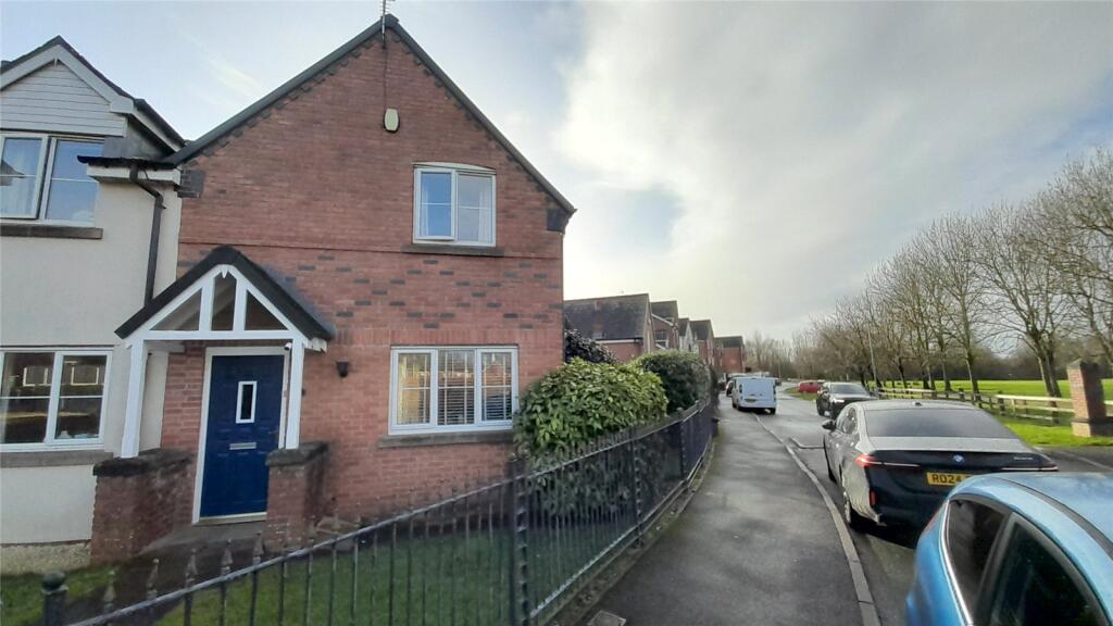 3-bed terraced on Neapsands Close, Fulwood, Preston, Lancashire, PR2, £200,000