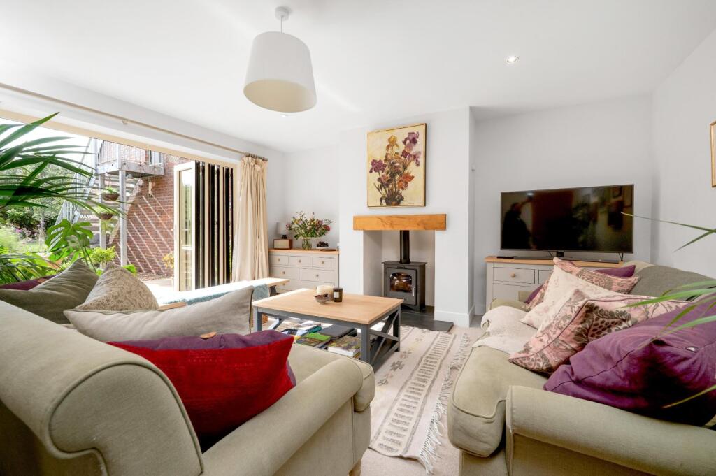 House in Harborough, Great Easton - More