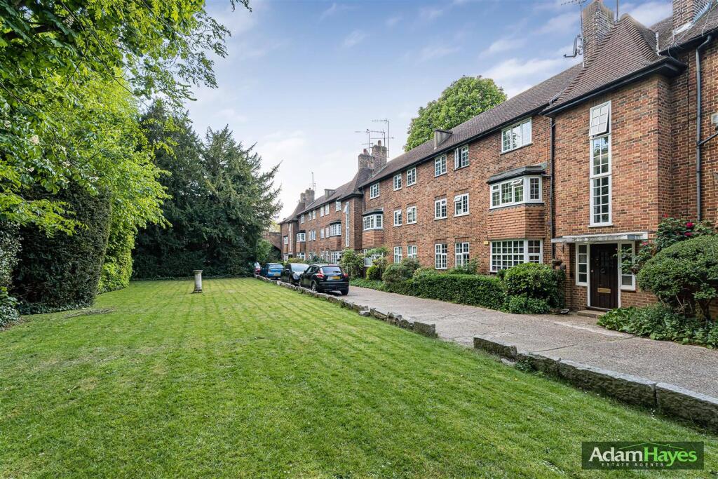 Main image of property: East End Road, Finchley Central, N3