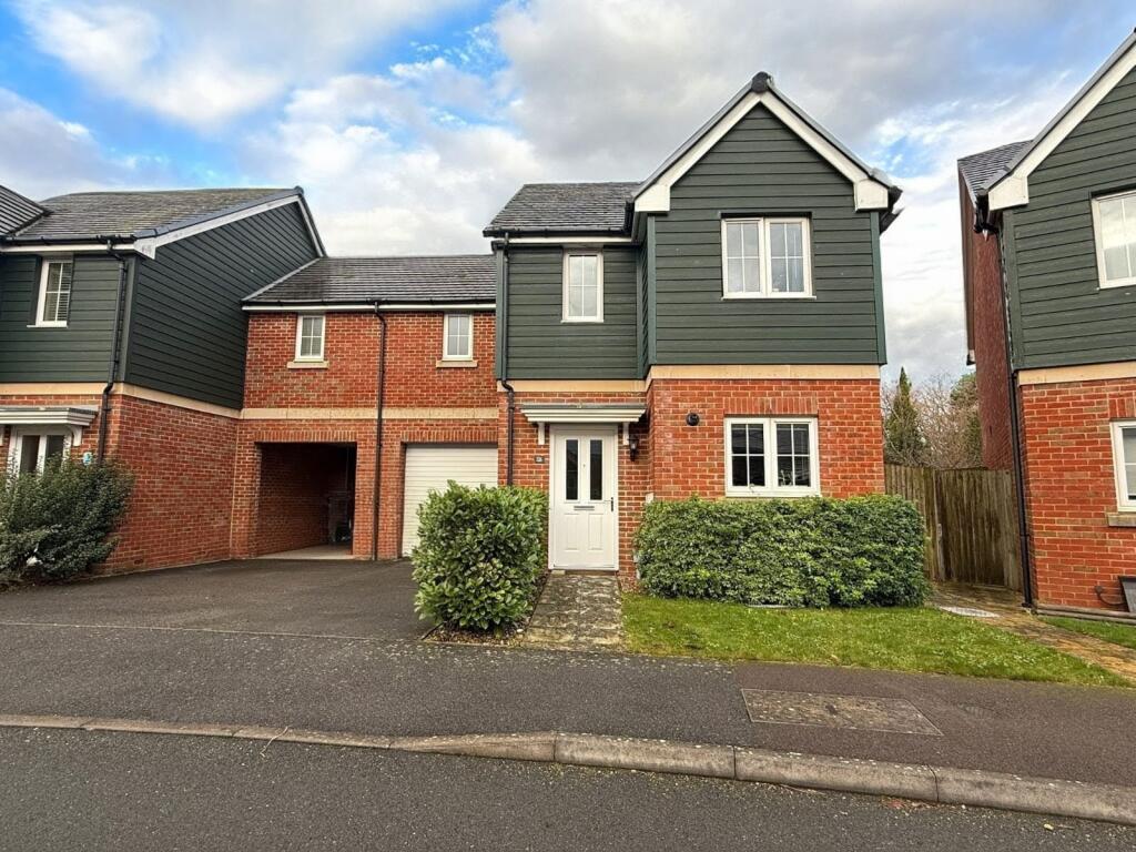 Main image of property: Fareham Bedford Drive UNFURNISHED