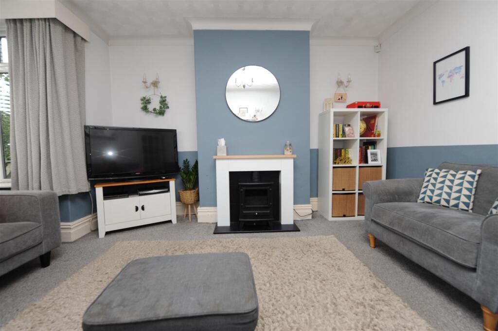House in Bradford, West Yorkshire - View 5