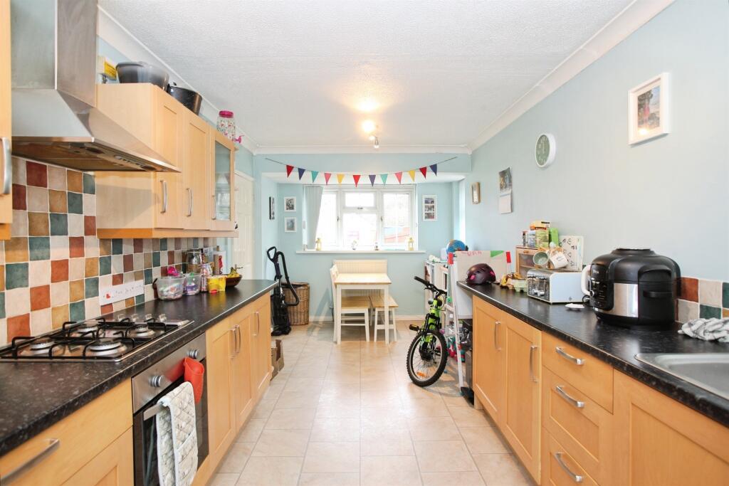 House in Gwaelod-y-garth, Morganstown, Radyr and Morganstown - View 4