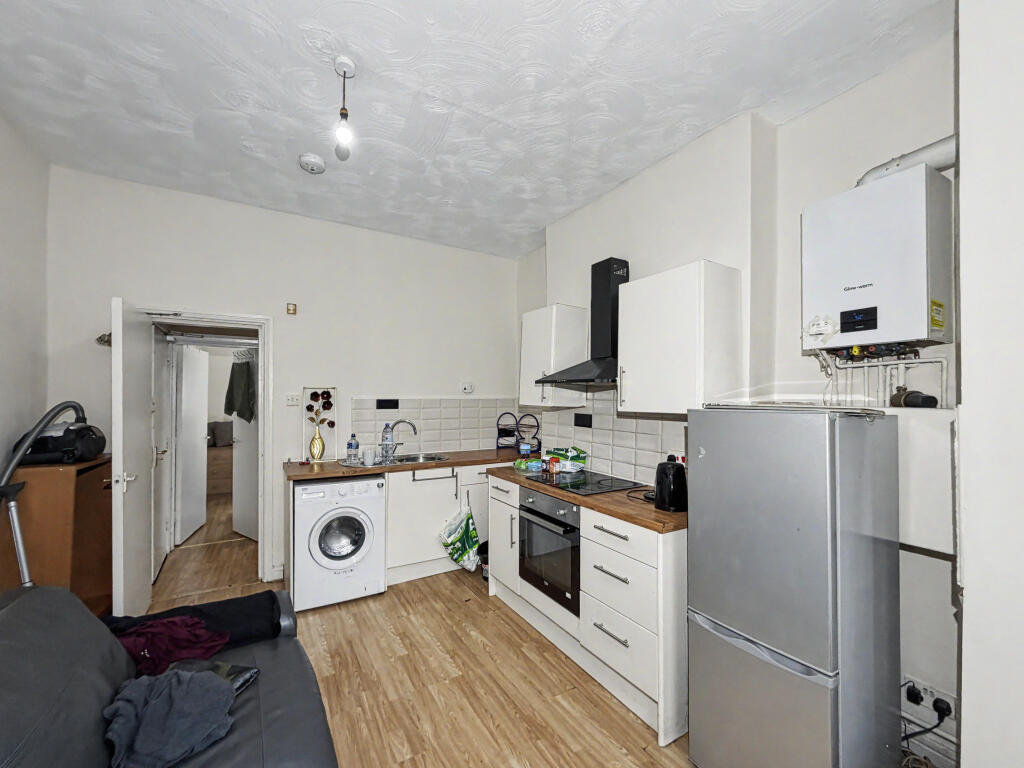 Dickenson Road, Manchester photo 4