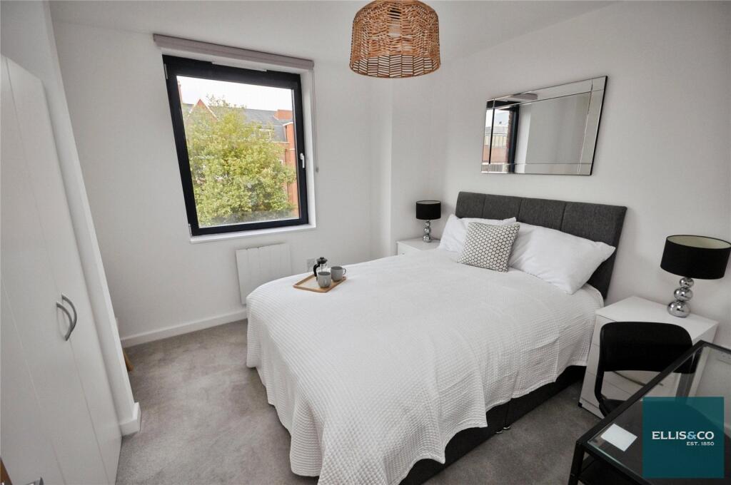 Apartment in London - View 5