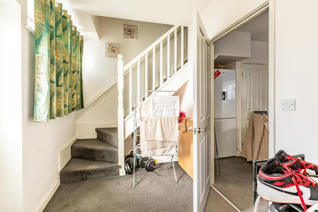 Avonmouth Road, Avonmouth, Bristol - More