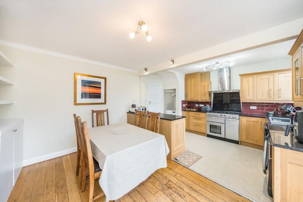 House in Twickenham - View 4