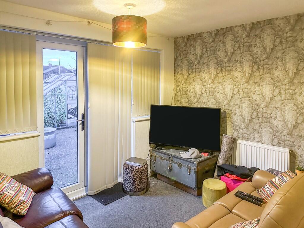 Thornham Road, Oldham, Greater Manchester, OL2 photo 2
