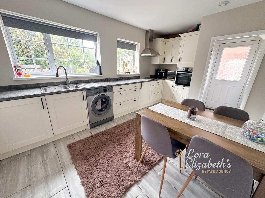 House in Nottingham - View 2