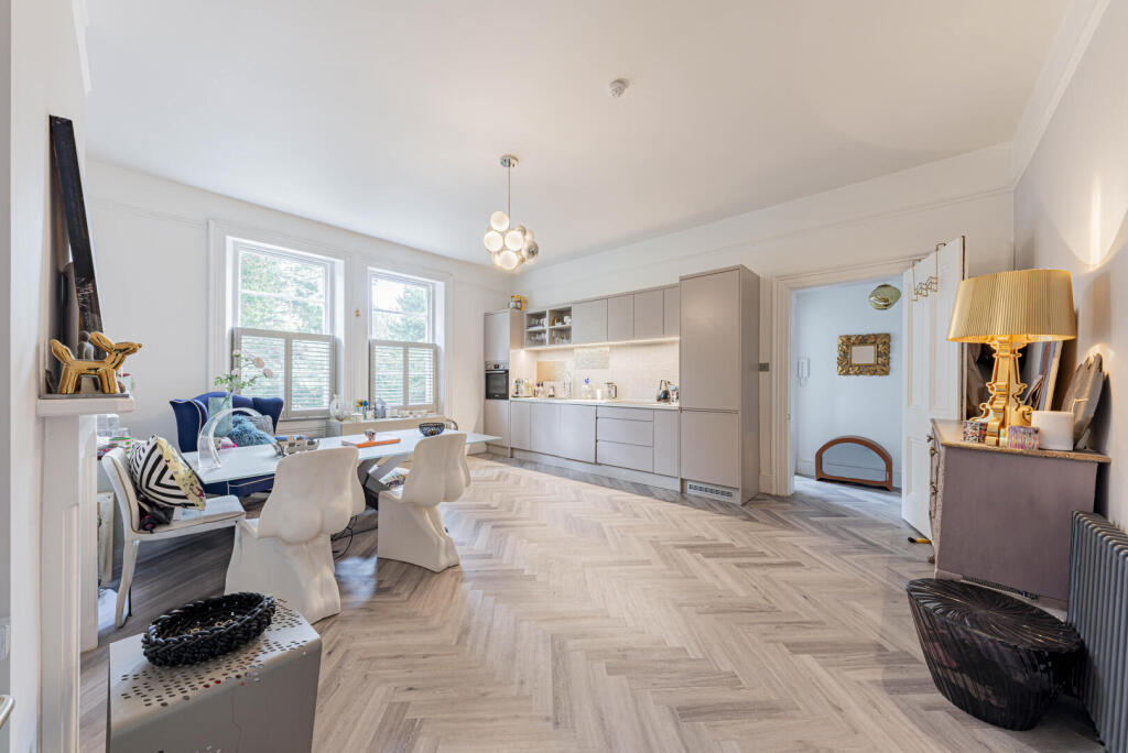 Main image of property: New Dover Road, Canterbury