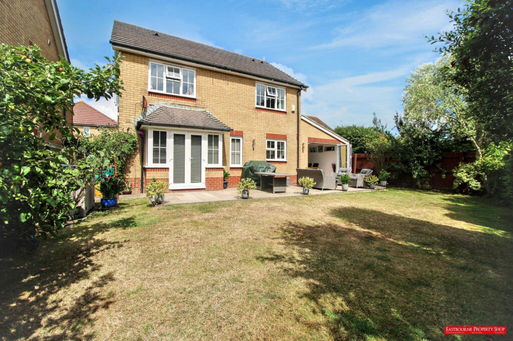 Lambourn Avenue, Stone Cross, Pevensey, BN24 5PQ photo 2