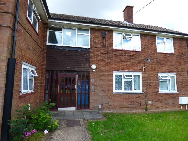Main image of property: Pond Close, Luton