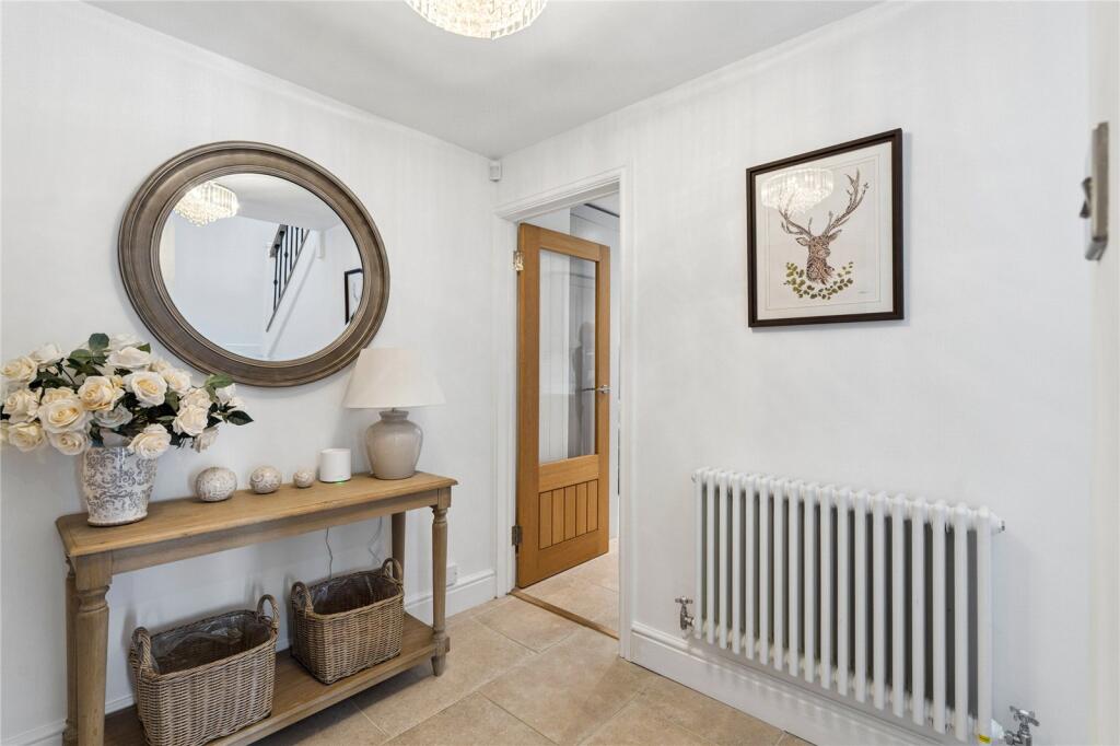 House in Buckinghamshire, Chesham - View 5