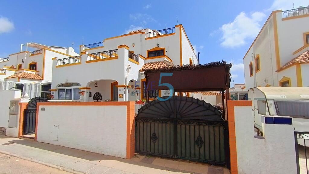 Main image of property: Valencia, Alicante, Vistabella