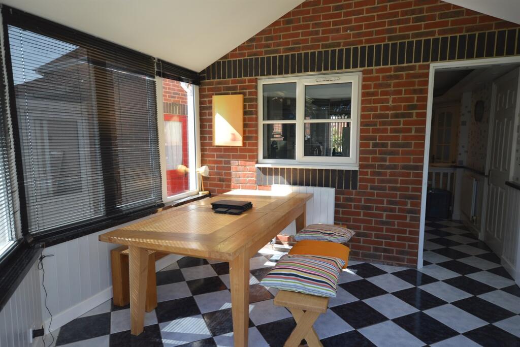 House in Portsmouth - View 4