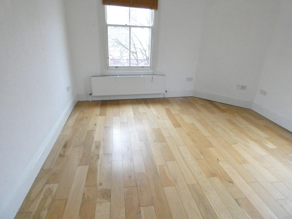 Apartment in London, Ranwell West, Bow - View 5