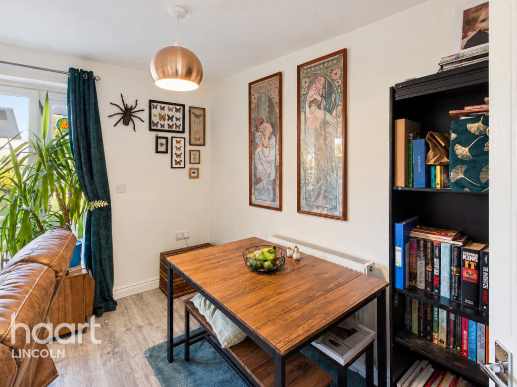 House in North Kesteven, Branston and Mere - More