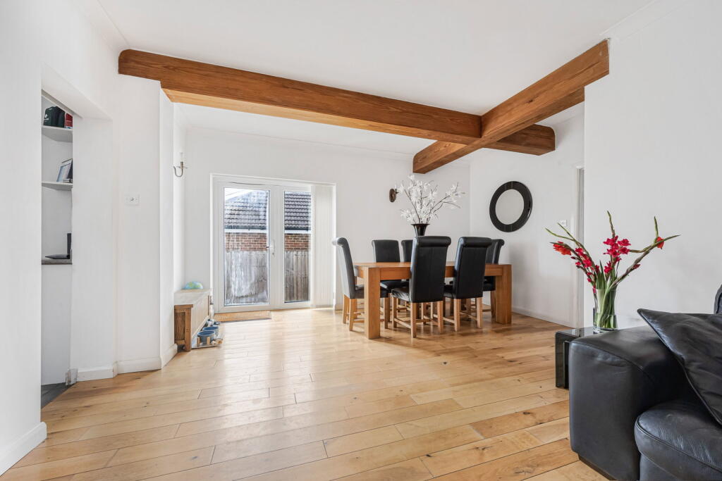 Hill Farm Road, Marlow, SL7 3LU photo 4