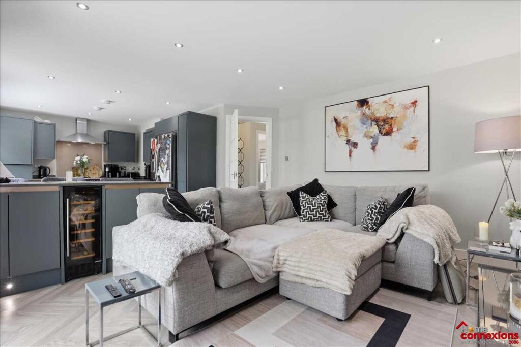 Trent Place, Broadmeadows, Nr Gardenhall, EAST KILBRIDE - View 2