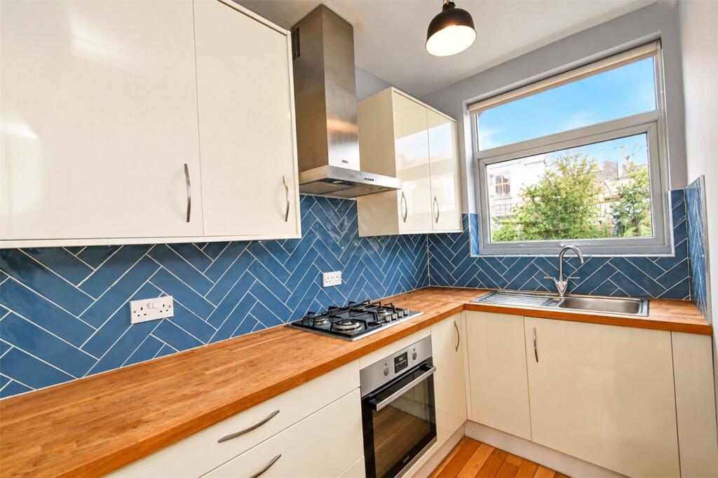 Newton Road, Hoylake, Wirral photo 4