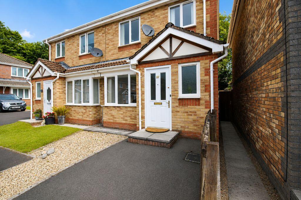 House in Pontypridd, Llantwit Fardre - View 2