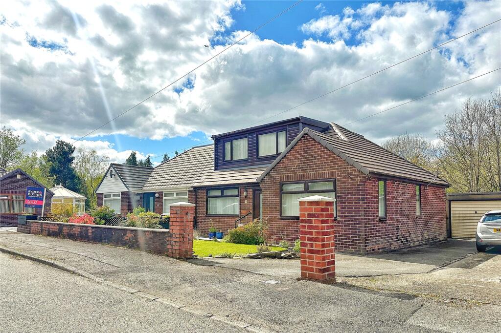 Main image of property: Sunfield Drive, Royton, Oldham, Greater Manchester, OL2