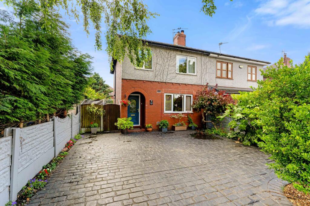 Main image of property: Princes Avenue, Tyldesley, M29
