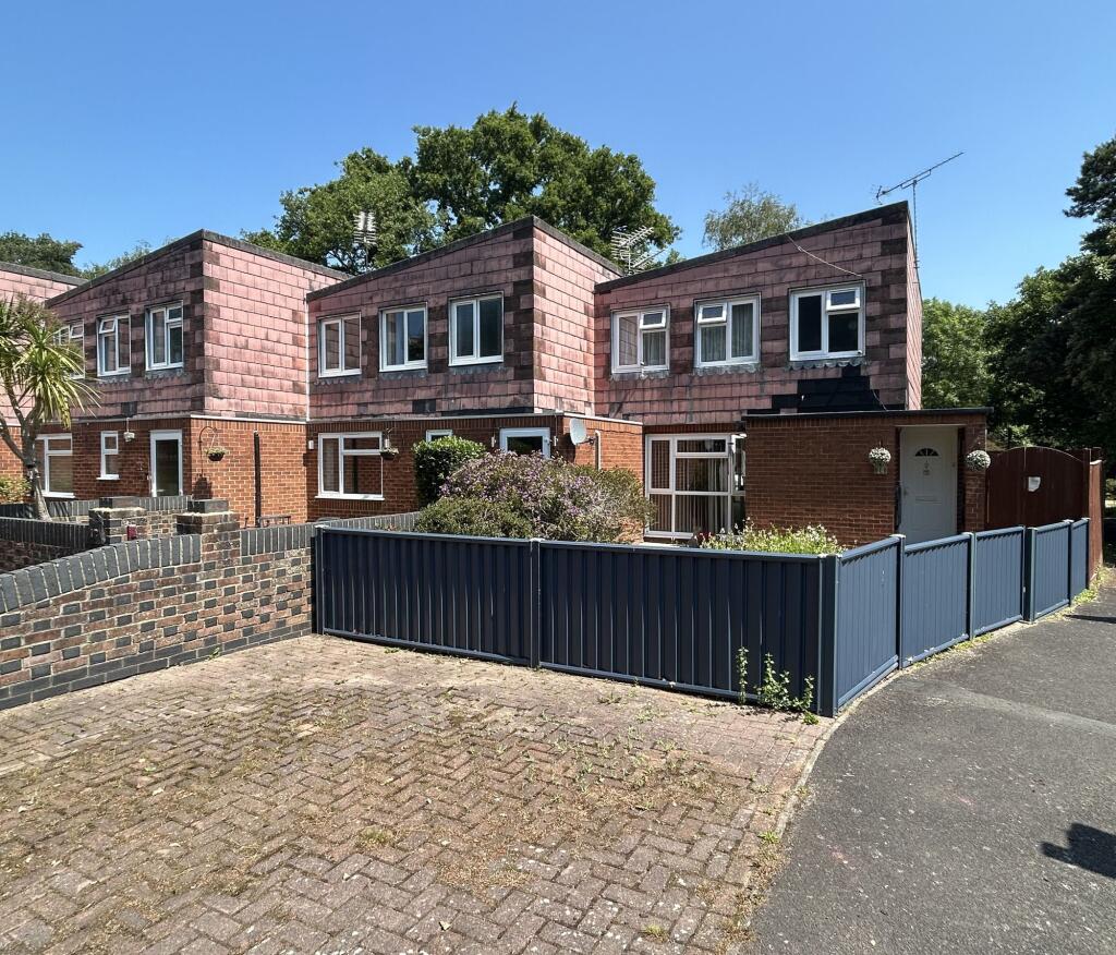 3-bed terraced on Falconer Court, Holbury, SO45, £274,000