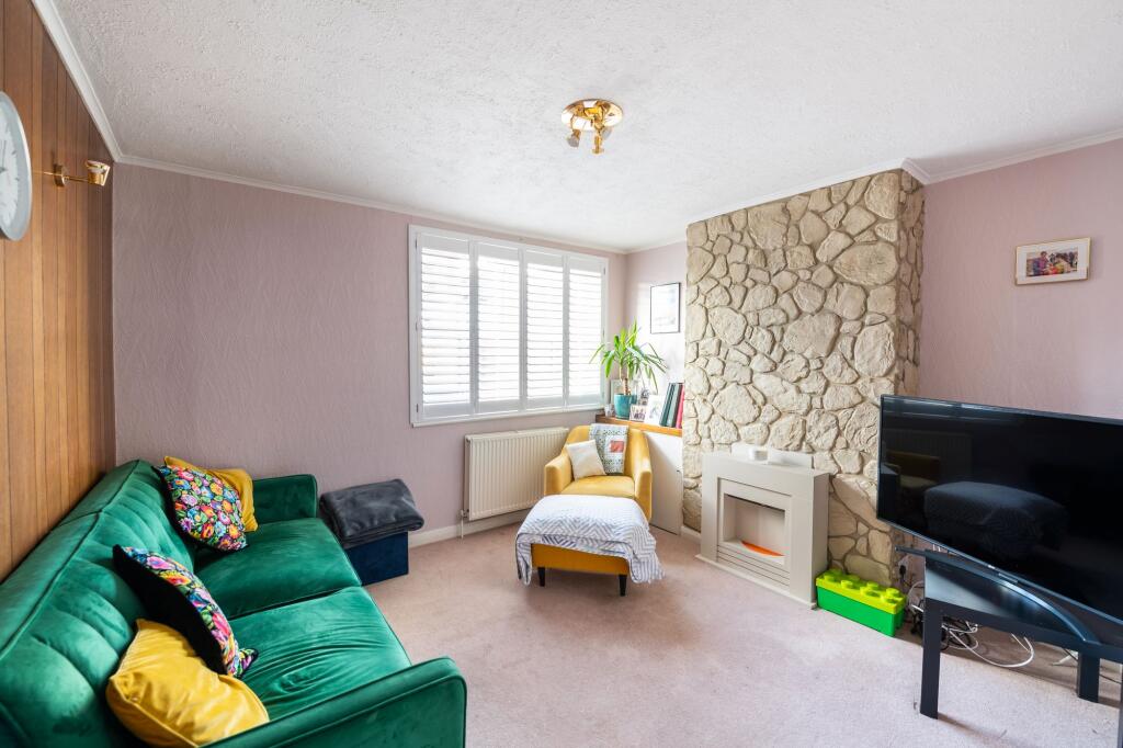 House in Redhill - View 3