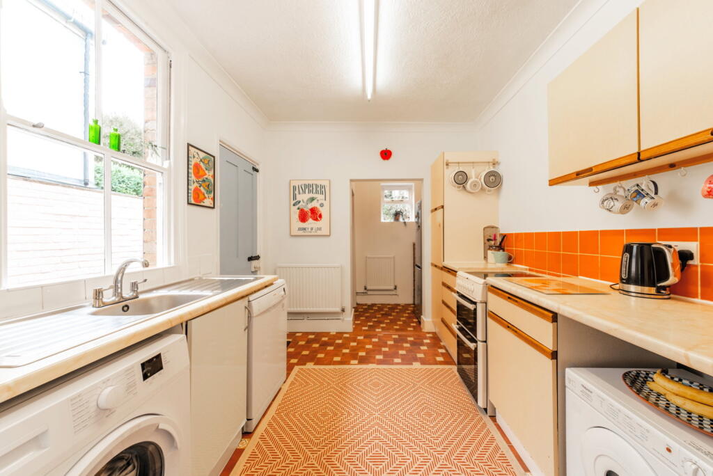 House in Tonbridge - View 4