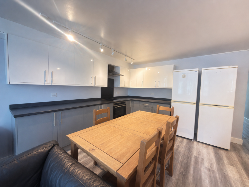 Main image of property: Broad Green, City Centre, Southampton, SO14