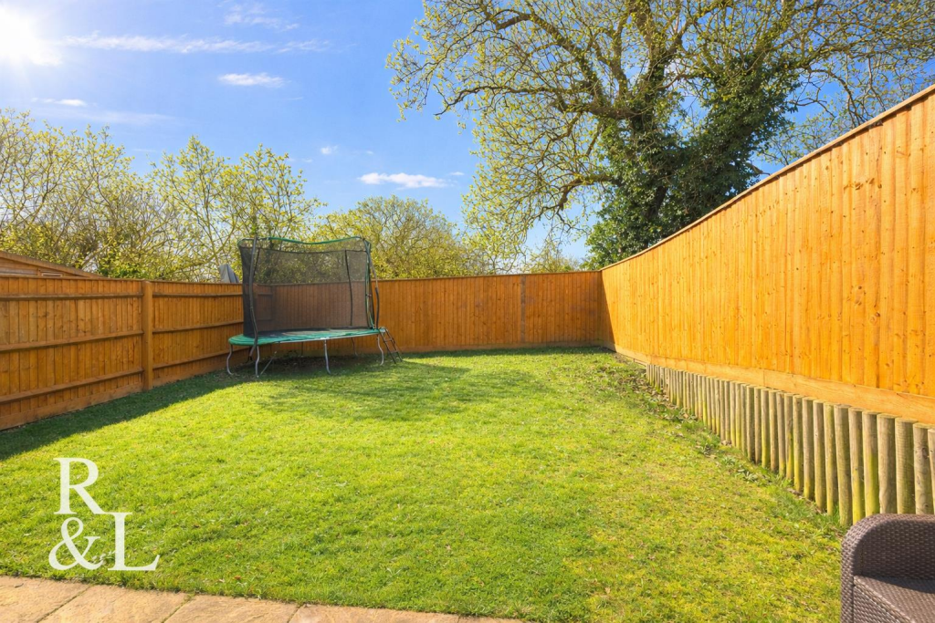 House in South Derbyshire, Coton Park - View 2