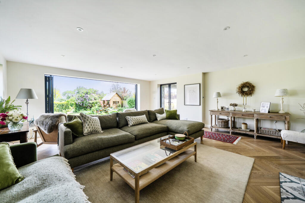 House in South Oxfordshire, Goring Heath - View 5