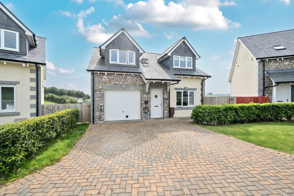 Main image of property: 17 St. Anthonys Close, Milnthorpe, Cumbria, LA7 7DT
