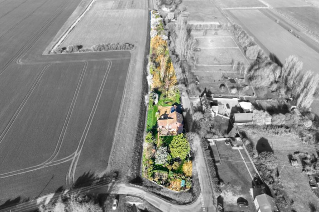 Chequers Corner, Emneth, PE14 photo 4
