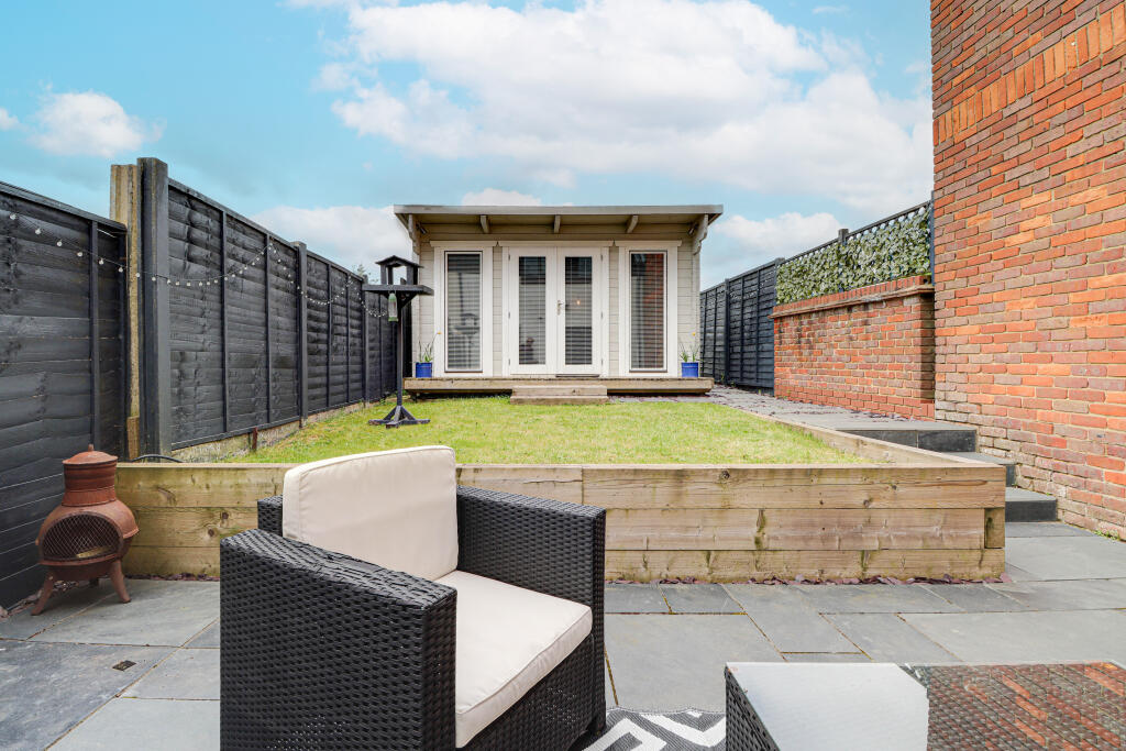 House in St Albans - View 5