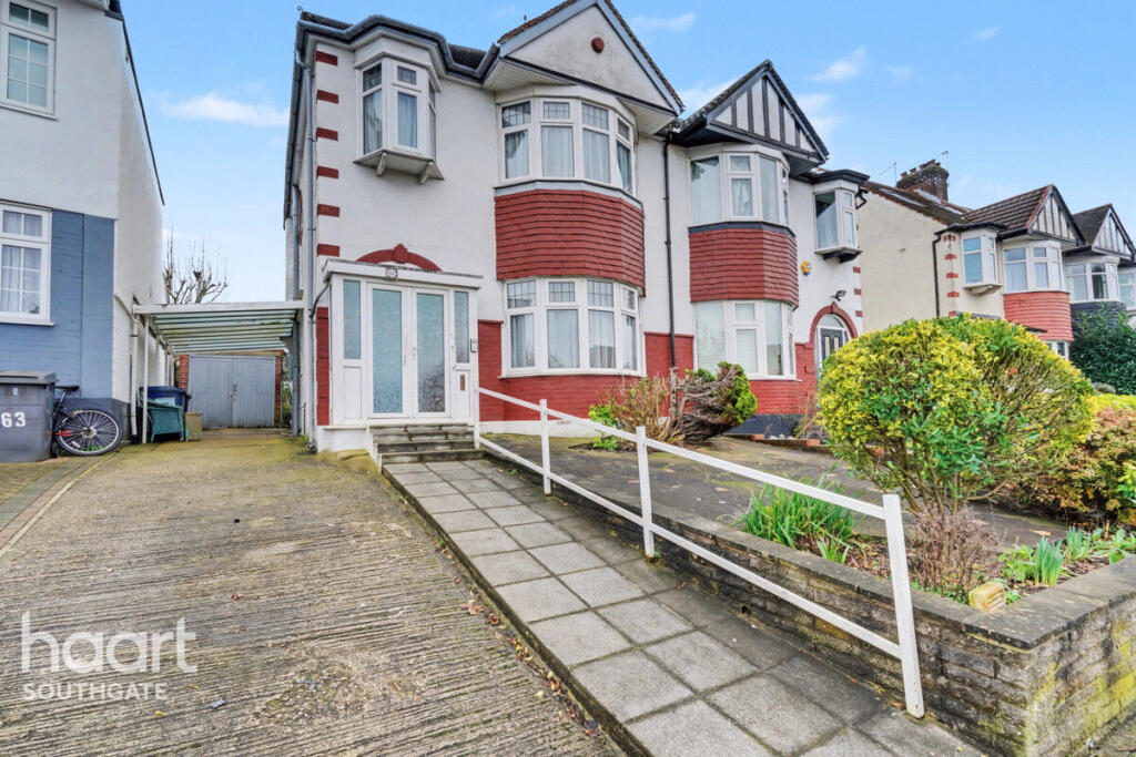 Main image of property: Chase Way, London